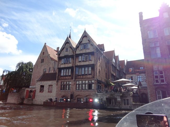 予想以上に楽しかった！　<br />ボートの運転とガイドをしてくれたお兄さんにチップを渡して、下船