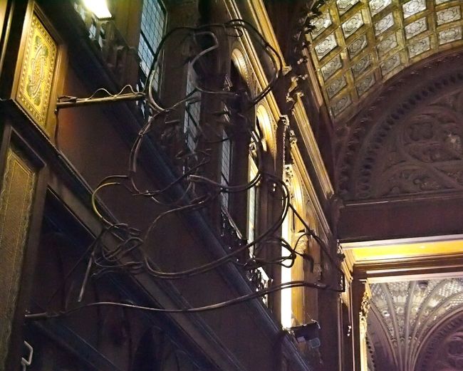 レストランのネオンだったのでしょうか・・・。