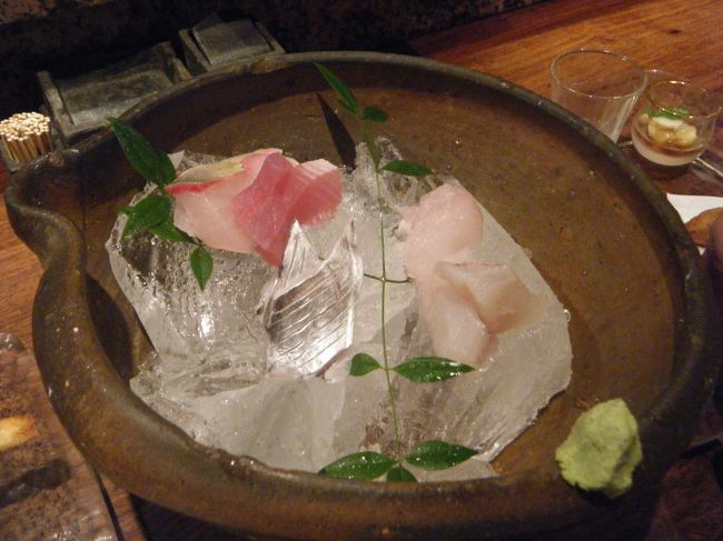 和歌山で有名なお店らしく、<br />私たちは、早い時間だったのですぐに入れましたが、<br />予約もたくさん入っていて、帰る頃には<br />待っている人もいました。<br /><br />でも、本当に美味しかった！！！！<br />鯛のコースをいただきましたが、店名のとおり<br />良い仕事してました、お魚、絶品です。