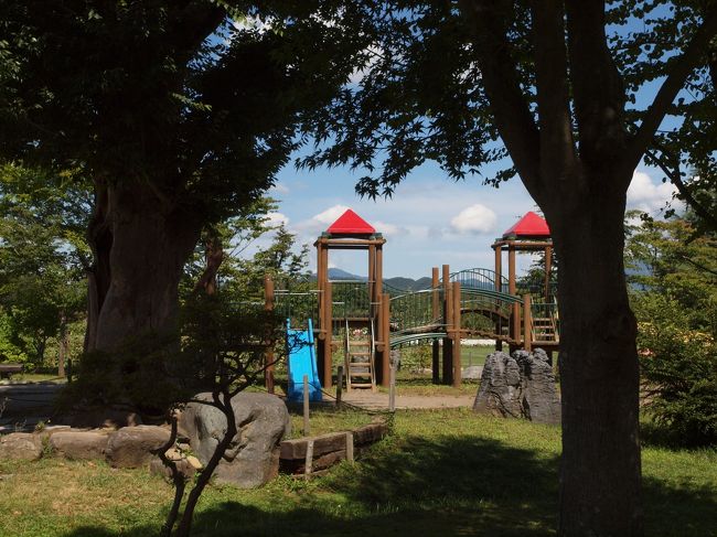 子供遊園地も小さいながら　有ります。