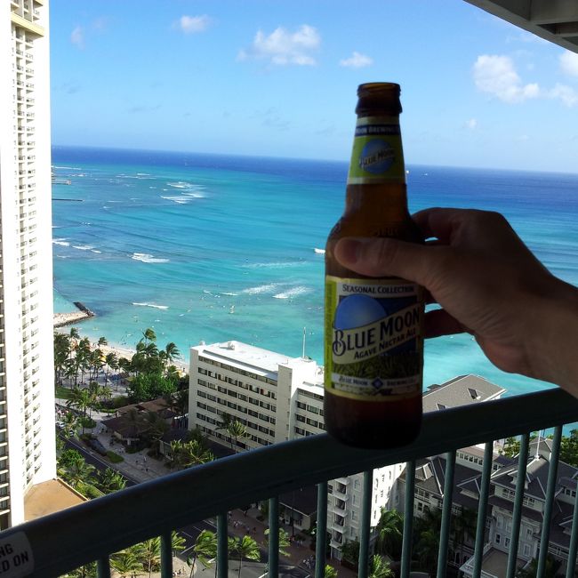 海を見ながらビール…