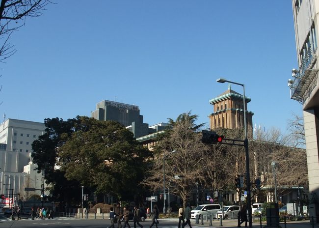 神奈川県庁。