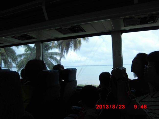 市内観光 出発です<br /><br />ガイドのおばちゃんはパワフル！<br />移動のバスの中でも機関銃のようにしゃべる、しゃべる(^O^)<br />面白かった<br />ツアーに参加して大正解！<br /><br />