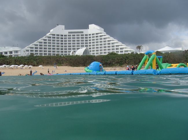 向こうから雲が来る・・・・。