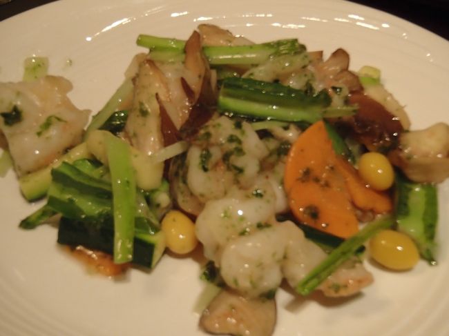 海鮮系を中心に注文。<br /><br />あぁ、石垣時間が終わっちゃうよ・・・・。