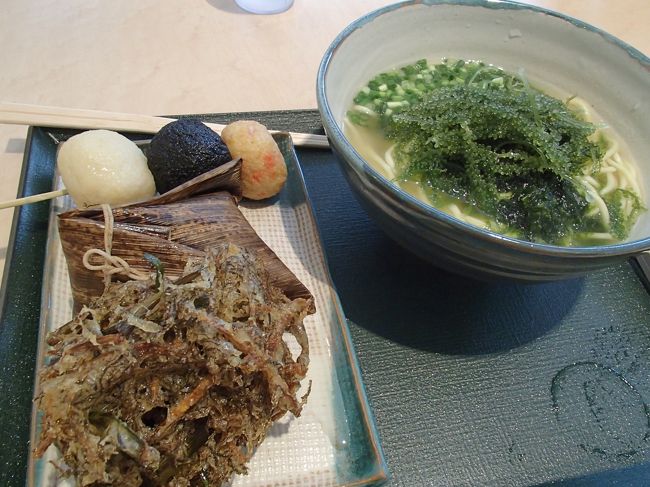 午前中は海＆プールで遊びまくりました。<br /><br />３時ごろの飛行機で帰ります・・・・・。涙。<br /><br />新石垣空にはフードコートがあります。<br />海ブドウのそば、もずくの天ぷら、かまぼこ。<br />あぁ、石垣島・・・だいすきです。