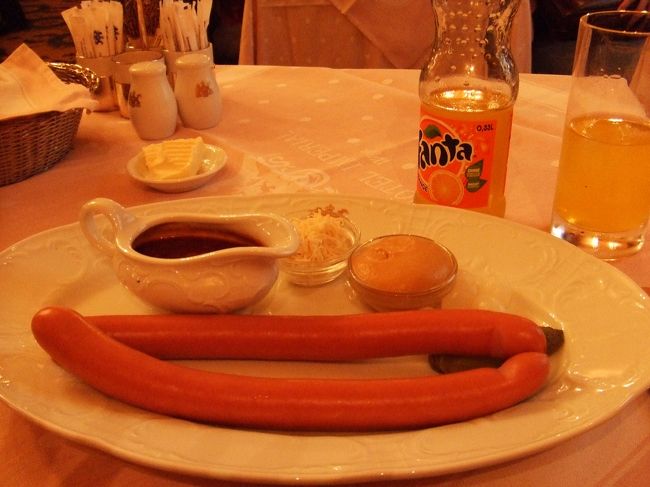 ここでもウインナーを。<br />（でも、スタンドの方が美味しかったです。。）