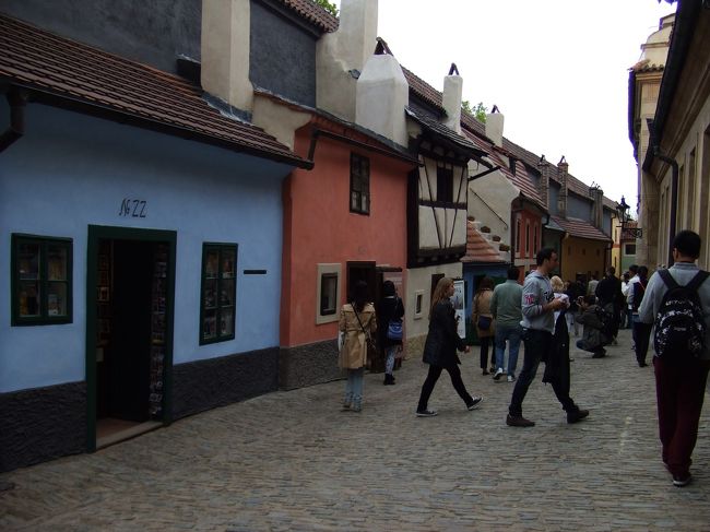 黄金小路<br />土産物屋やカフェがあります。<br />