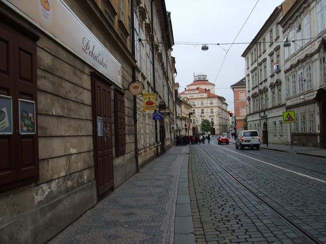 マラー・ストラナ<br />小説「プラハの春」でよく出てきた地名で、<br />行ってみたかった場所。<br />日本大使館があります。