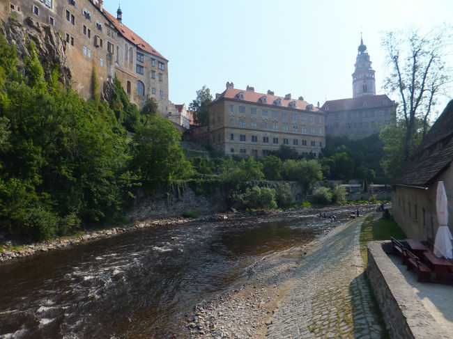 朝のヴルタヴァ川