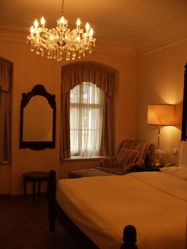 ホテル。奮発しました。<br />広くてインテリアも素敵。<br />@Savic Hotel<br />