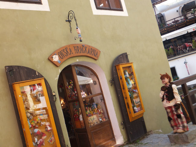 おもちゃ屋<br /><br />木製のおもちゃはなんだかほっとする