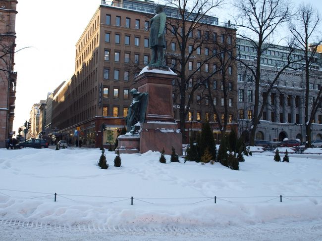 エスプラナーディ公園の中に入ります。