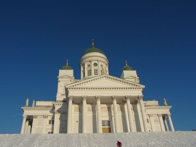 人がとても小さく見えます。
