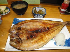 昼食は「竹ちゃん」
　焼き魚定食　１２６０円