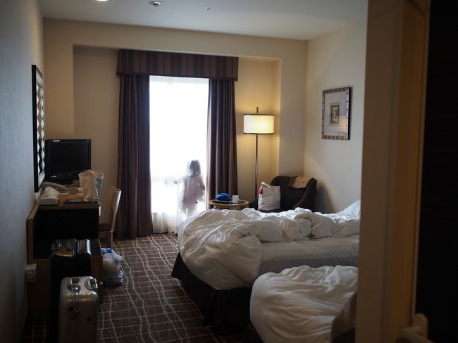 宿泊は、旭橋直結の　ダブルツリーbyヒルトン那覇。<br /><br />清潔感があって、気持ちよく過ごせました。<br />国際通りからはちょっと離れているけど、私たちは行かなかったので<br />不便さは無かったです。<br /><br />