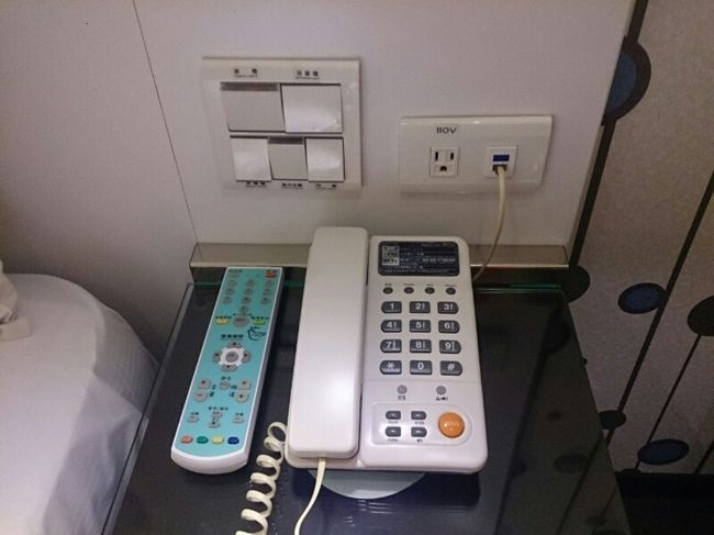 コンセントは日本のものが使えました。