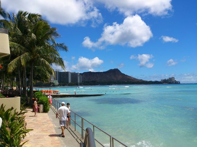 今回の宿泊先はシェラトンワイキキ<br /><br />お部屋の指定は全くしなかったので<br />チェックインまでちょっと心配でした