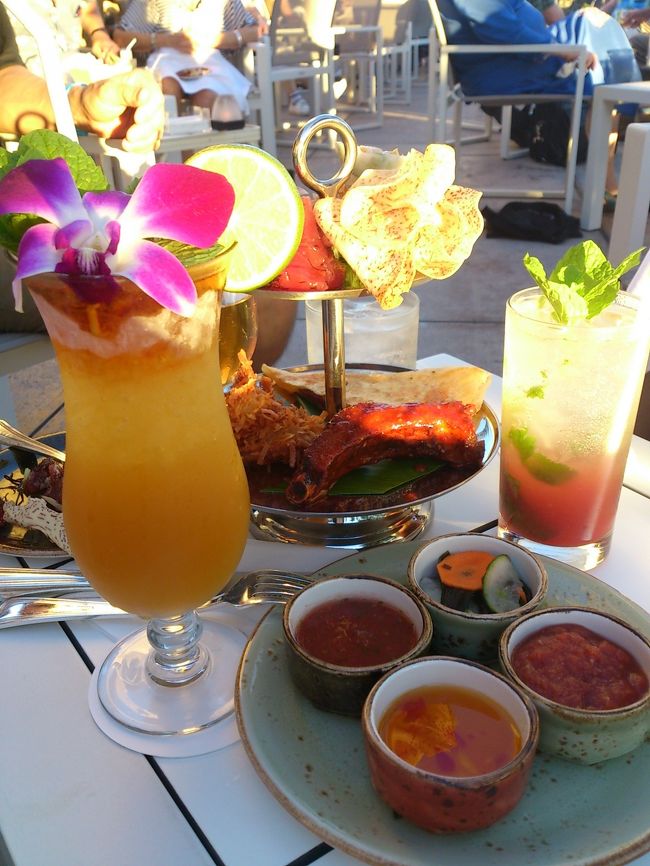 ハウス・ウィズアウト・ア・キーで<br />南国気分満喫<br /><br />ここで軽く食事もしました