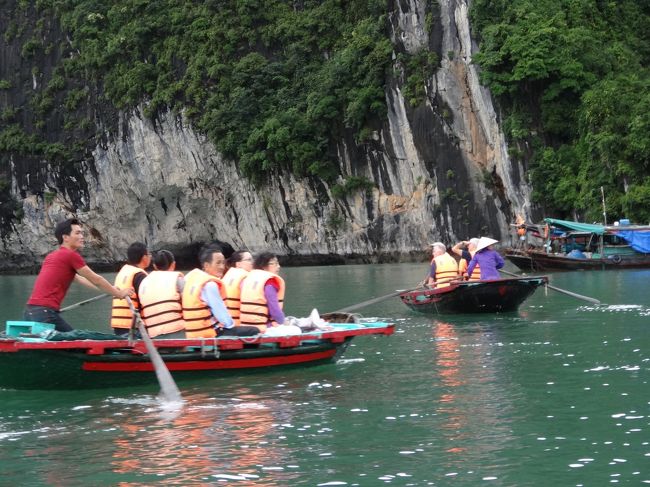 ライフジャケットを装着しましたが、波は無く快適でした。
