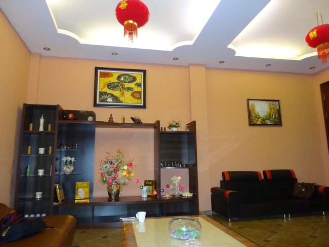 フットマッサージ60分：270Ｋドン(1350円) チップ不要