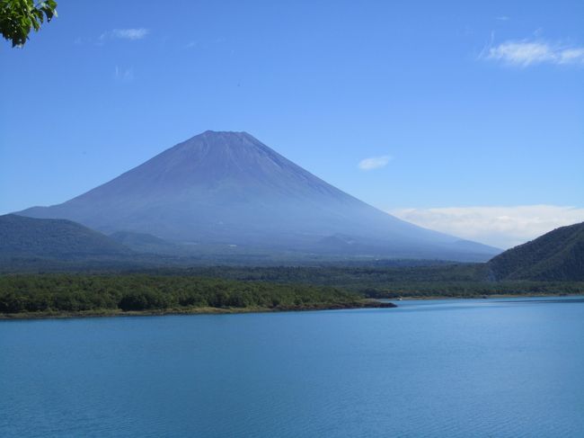 こちらは本栖湖の富士山です