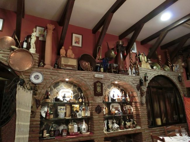 ヨーロッパならではの重厚さが素敵なレストラン♪