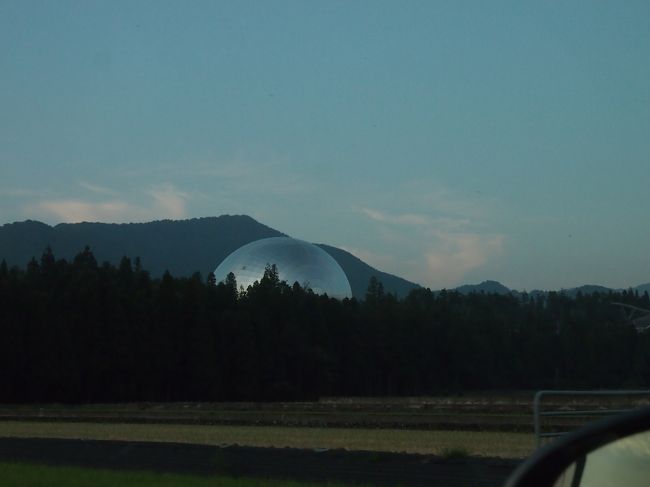 あの　銀色のドーム。