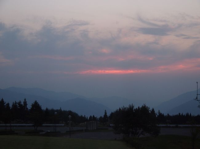 部屋からの　残照。