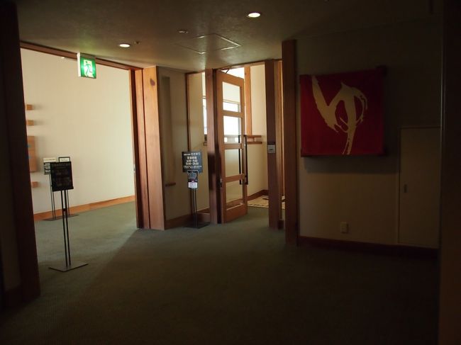 朝風呂です。<br /><br />ジェットバスの水圧が　腰痛に良く効きます。