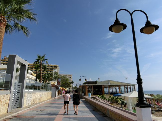 もうちょっと時間あるけど、もっと先に行く？<br />いや、さっきのサングリア、このあとのスケジュールを考えたら今しか飲めないよ・・・<br /><br />ということで、戻ることに（笑）