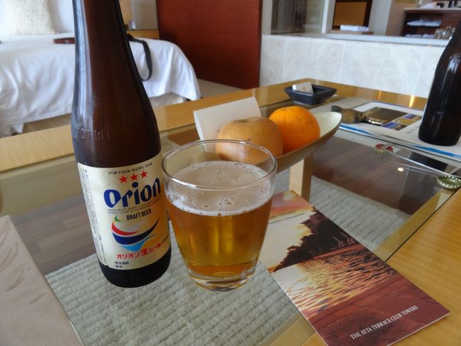 一通り写真を撮り終え（笑）<br />ビールでも飲みましょか〜♪<br /><br />冷蔵庫から１本♪<br />５２５円でしたぁ！