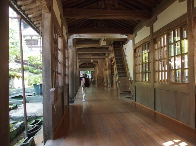 順路に従って　進みます。