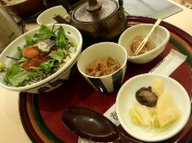 ハワイ便は21時台<br /><br />旦那さんは仕事後関空へ直行し<br />空港で待ち合わせです。<br /><br />とりあえずチェックインを先に済ませ<br /><br />当面食べれない和食を堪能