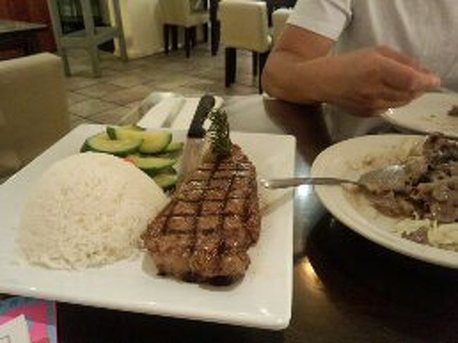 タイ料理店なのにステーキ