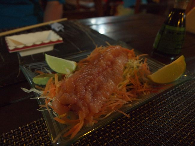 ピラプタンガの刺身、<br /><br />川魚なので臭み等があるかと思ったけどそんなことはなくおいしい。