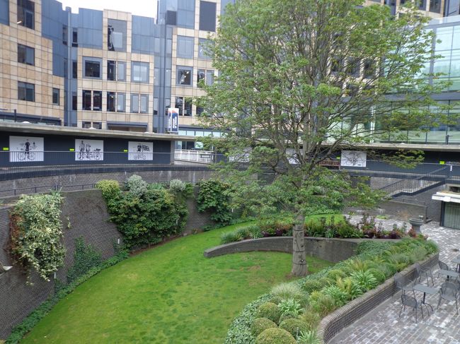 ロンドン博物館の敷地内の庭みたいなもの。