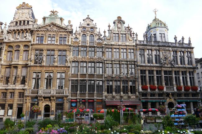 ●【世界遺産】グランプラス<br /><br />ギルドハウス<br /><br />夜とは雰囲気が異なります