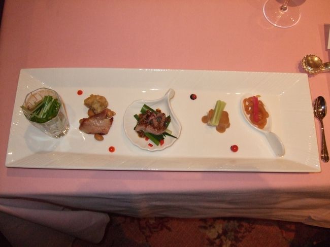 夕食を、今日は中華にしました。前菜から。