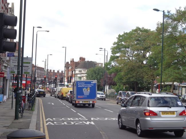 ゴールダスグリーン駅に戻ってきました。