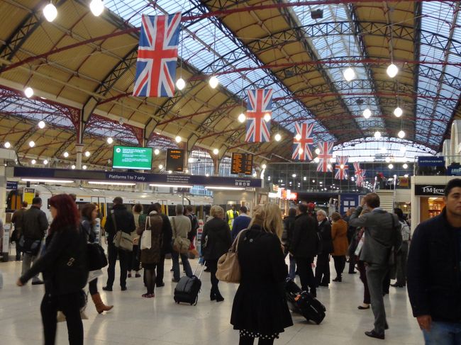 さて、これからミュージカル「Billy Elliot」鑑賞です。<br /><br />一旦ホテルへ戻って30分程休憩してから、劇場のあるヴィクトリアへ。