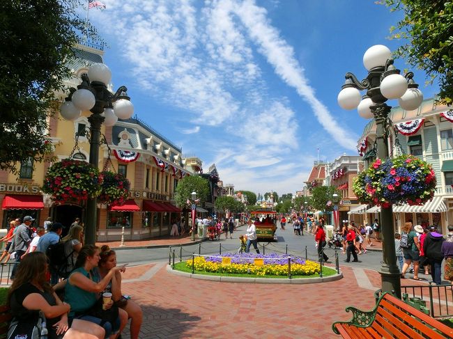 2013年の夏もアメリカへ行ってきました~!!ディズニーランド パーク編