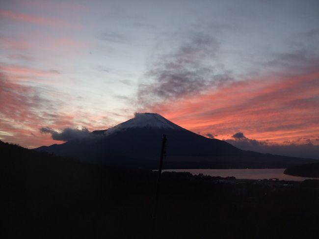 夕焼けの富士。