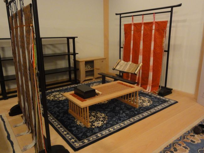 当時の　「皇族・貴族」　の　「展示品」　です。