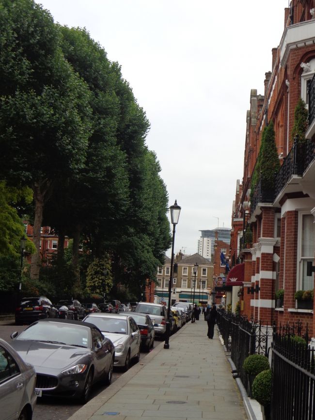 朝食と荷造りを終えた後，ちょっとホテル周辺をお散歩。<br /><br />