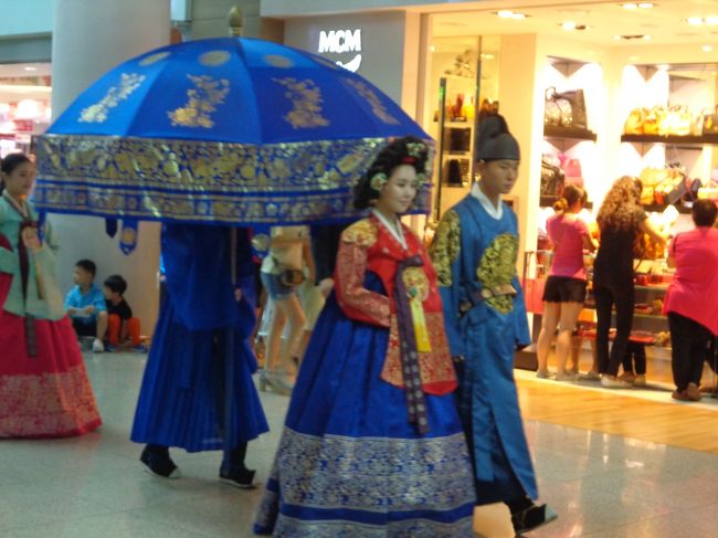 何かの行列観て〜。