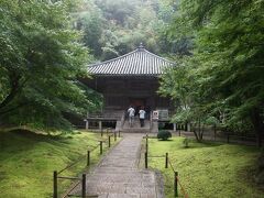 円通院
瑞巌寺と天麟院の間にある。
境内はやや広く、三慧殿や広い庭園を住職が無料で案内してくれる。拝観目安は30分。
御朱印は拝観受付の窓口で預けて拝観後に受け取る。