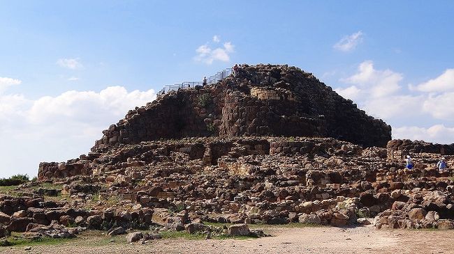 地中海３島巡り ２４ サルデーニャ島バルミニ 世界遺産ヌラーゲ スーヌラージの見学 上巻 サルデーニャ島 イタリア の旅行記 ブログ By Hn11さん フォートラベル