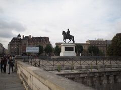 ここは、シテ島の一番端になります。