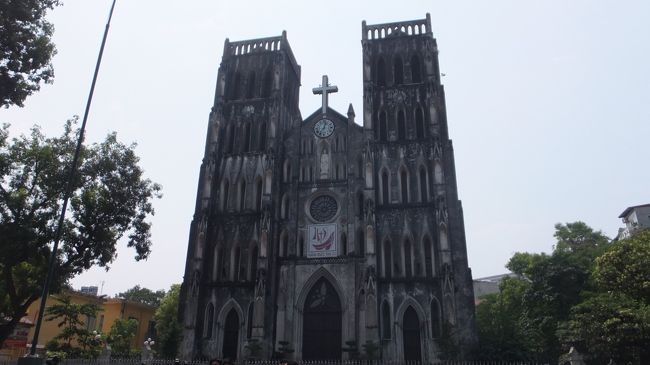 セントジョセフ教会。<br />デカイ。